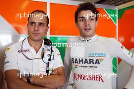 Jules Bianchi (FRA) Sahara Force India F1 Team Third Driver (Right) with Gianpiero Lambiase (ITA) Sahara Force India F1 Engineer. 02.11.2012. Formula 1 World Championship, Rd 18, Abu Dhabi Grand Prix, Yas Marina Circuit, Abu Dhabi, Practice Day.