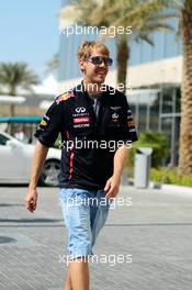 Sebastian Vettel (GER) Red Bull Racing. 02.11.2012. Formula 1 World Championship, Rd 18, Abu Dhabi Grand Prix, Yas Marina Circuit, Abu Dhabi, Practice Day.