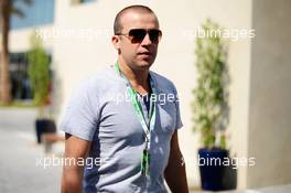 Olivier Panis (FRA) Driver Manager. 02.11.2012. Formula 1 World Championship, Rd 18, Abu Dhabi Grand Prix, Yas Marina Circuit, Abu Dhabi, Practice Day.