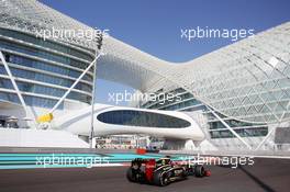 Kimi Raikkonen (FIN) Lotus F1 E20. 02.11.2012. Formula 1 World Championship, Rd 18, Abu Dhabi Grand Prix, Yas Marina Circuit, Abu Dhabi, Practice Day.