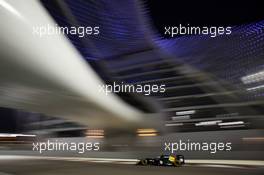 Vitaly Petrov (RUS) Caterham CT01. 02.11.2012. Formula 1 World Championship, Rd 18, Abu Dhabi Grand Prix, Yas Marina Circuit, Abu Dhabi, Practice Day.