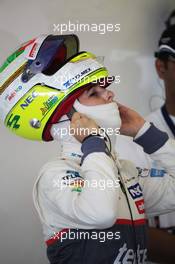 Sergio Perez (MEX) Sauber. 02.11.2012. Formula 1 World Championship, Rd 18, Abu Dhabi Grand Prix, Yas Marina Circuit, Abu Dhabi, Practice Day.
