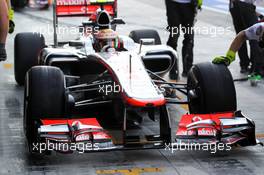 Lewis Hamilton (GBR) McLaren MP4/27. 02.11.2012. Formula 1 World Championship, Rd 18, Abu Dhabi Grand Prix, Yas Marina Circuit, Abu Dhabi, Practice Day.