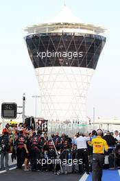 Sebastian Vettel (GER) Red Bull Racing RB8 waits to start from the pit lane. 04.11.2012. Formula 1 World Championship, Rd 18, Abu Dhabi Grand Prix, Yas Marina Circuit, Abu Dhabi, Race Day.