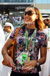 Jessica Ennis (GBR) Olympic Heptathlon Champion on the grid. 04.11.2012. Formula 1 World Championship, Rd 18, Abu Dhabi Grand Prix, Yas Marina Circuit, Abu Dhabi, Race Day.