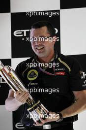 Eric Boullier (FRA) Lotus F1 Team Principal celebrates on the podium. 04.11.2012. Formula 1 World Championship, Rd 18, Abu Dhabi Grand Prix, Yas Marina Circuit, Abu Dhabi, Race Day.