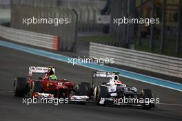 Felipe Massa (BRA), Scuderia Ferrari and Sergio Perez (MEX), Sauber F1 Team  04.11.2012. Formula 1 World Championship, Rd 18, Abu Dhabi Grand Prix, Abu Dhabi, UAE, Race Day