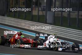 Felipe Massa (BRA), Scuderia Ferrari and Sergio Perez (MEX), Sauber F1 Team  04.11.2012. Formula 1 World Championship, Rd 18, Abu Dhabi Grand Prix, Abu Dhabi, UAE, Race Day
