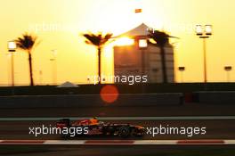 Sebastian Vettel (GER) Red Bull Racing RB8. 04.11.2012. Formula 1 World Championship, Rd 18, Abu Dhabi Grand Prix, Yas Marina Circuit, Abu Dhabi, Race Day.