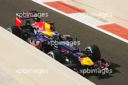 Sebastian Vettel (GER) Red Bull Racing RB8. 03.11.2012. Formula 1 World Championship, Rd 18, Abu Dhabi Grand Prix, Yas Marina Circuit, Abu Dhabi, Qualifying Day.
