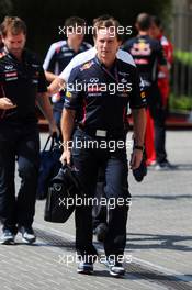 Christian Horner (GBR) Red Bull Racing Team Principal. 03.11.2012. Formula 1 World Championship, Rd 18, Abu Dhabi Grand Prix, Yas Marina Circuit, Abu Dhabi, Qualifying Day.