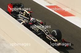 Kimi Raikkonen (FIN) Lotus F1 E20. 03.11.2012. Formula 1 World Championship, Rd 18, Abu Dhabi Grand Prix, Yas Marina Circuit, Abu Dhabi, Qualifying Day.