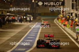 Lewis Hamilton (GBR) McLaren MP4/27. 03.11.2012. Formula 1 World Championship, Rd 18, Abu Dhabi Grand Prix, Yas Marina Circuit, Abu Dhabi, Qualifying Day.