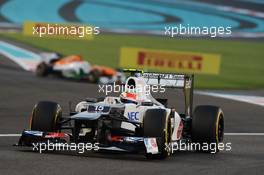 Sergio Perez (MEX) Sauber C31. 03.11.2012. Formula 1 World Championship, Rd 18, Abu Dhabi Grand Prix, Yas Marina Circuit, Abu Dhabi, Qualifying Day.