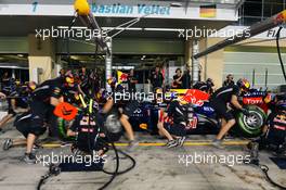 Red Bull Racing practice pit stops. 01.11.2012. Formula 1 World Championship, Rd 18, Abu Dhabi Grand Prix, Yas Marina Circuit, Abu Dhabi, Preparation Day.