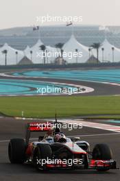 Gary Paffett (GBR) McLaren MP4/27 Test Driver. 06.11.2012. Formula 1 Young Drivers Test, Day 1, Yas Marina Circuit, Abu Dhabi, UAE.