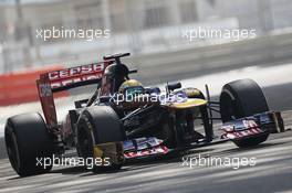 Luiz Razia (BRA) Scuderia Toro Rosso STR7 Test Driver. 08.11.2012. Formula 1 Young Drivers Test, Day 3, Yas Marina Circuit, Abu Dhabi, UAE.