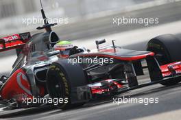 Oliver Turvey (GBR) McLaren McLaren MP4/27 Test Driver. 08.11.2012. Formula 1 Young Drivers Test, Day 3, Yas Marina Circuit, Abu Dhabi, UAE.