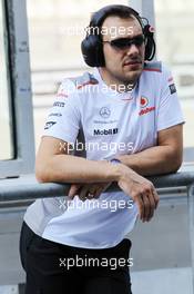 Gary Paffett (GBR) McLaren Test Driver. 07.11.2012. Formula 1 Young Drivers Test, Day 2, Yas Marina Circuit, Abu Dhabi, UAE.