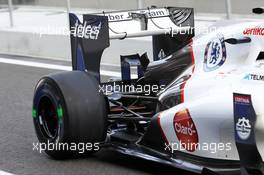 Sauber C31 rear wing detail. 06.11.2012. Formula 1 Young Drivers Test, Day 1, Yas Marina Circuit, Abu Dhabi, UAE.