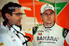 (L to R): Bradley Joyce (GBR) Sahara Force India F1 Race Engineer with Nico Hulkenberg (GER) Sahara Force India F1. 16.11.2012. Formula 1 World Championship, Rd 19, United States Grand Prix, Austin, Texas, USA, Practice Day.