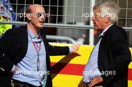(L to R): Donald Mackenzie (GBR) CVC Capital Partners Managing Partner, Co Head of Global Investments with Peter Brabeck-Letmathe (AUT) Chairman of Formula One. 18.11.2012. Formula 1 World Championship, Rd 19, United States Grand Prix, Austin, Texas, USA, Race Day.