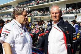 (L to R): Norbert Haug (GER) Mercedes Sporting Director with Dr Helmut Marko (AUT) Red Bull Motorsport Consultant on the grid. 18.11.2012. Formula 1 World Championship, Rd 19, United States Grand Prix, Austin, Texas, USA, Race Day.