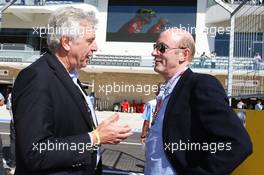 (L to R): Peter Brabeck-Letmathe (AUT) Chairman of Formula One with Donald Mackenzie (GBR) CVC Capital Partners Managing Partner, Co Head of Global Investments. 18.11.2012. Formula 1 World Championship, Rd 19, United States Grand Prix, Austin, Texas, USA, Race Day.