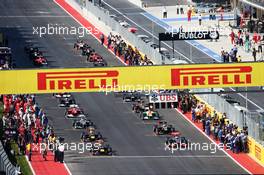 The grid before the start of the race. 18.11.2012. Formula 1 World Championship, Rd 19, United States Grand Prix, Austin, Texas, USA, Race Day.