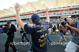 Sebastian Vettel (GER) Red Bull Racing waves to the crowd. 18.11.2012. Formula 1 World Championship, Rd 19, United States Grand Prix, Austin, Texas, USA, Race Day.