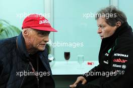 (L to R): Niki Lauda (AUT)  Mercedes Non-Executive Chairman with Norbert Haug (GER) Mercedes Sporting Director. 17.11.2012. Formula 1 World Championship, Rd 19, United States Grand Prix, Austin, Texas, USA, Qualifying Day.