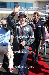 Sergio Perez (MEX) Sauber on the drivers parade. 18.11.2012. Formula 1 World Championship, Rd 19, United States Grand Prix, Austin, Texas, USA, Race Day.