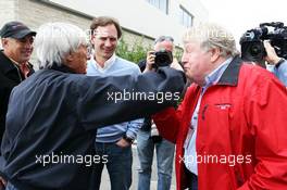 (L to R): Bernie Ecclestone (GBR) CEO Formula One Group (FOM) with Christian Horner (GBR) Red Bull Racing Team Principal and Michael Tee (GBR). 15.11.2012. Formula 1 World Championship, Rd 19, United States Grand Prix, Austin, Texas, USA, Preparation Day.