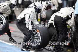 Mercedes Mechanic 18.10.2013, DTM Round 10, Hockenheim, Germany, Friday.