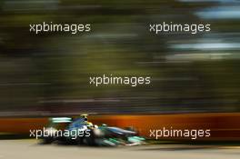 Lewis Hamilton (GBR) Mercedes AMG F1 W04. 15.03.2013. Formula 1 World Championship, Rd 1, Australian Grand Prix, Albert Park, Melbourne, Australia, Practice Day.