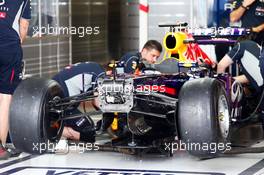 Red Bull Racing RB9 of Sebastian Vettel (GER) Red Bull Racing is prepared. 15.03.2013. Formula 1 World Championship, Rd 1, Australian Grand Prix, Albert Park, Melbourne, Australia, Practice Day.