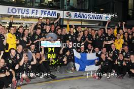 Race winner Kimi Raikkonen (FIN) Lotus F1 Team celebrates with the team. 17.03.2013. Formula 1 World Championship, Rd 1, Australian Grand Prix, Albert Park, Melbourne, Australia, Race Day.