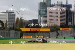 Sergio Perez (MEX) McLaren MP4-28. 17.03.2013. Formula 1 World Championship, Rd 1, Australian Grand Prix, Albert Park, Melbourne, Australia, Race Day.