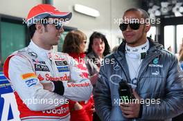 (L to R): Sergio Perez (MEX) McLaren with Lewis Hamilton (GBR) Mercedes AMG F1. 17.03.2013. Formula 1 World Championship, Rd 1, Australian Grand Prix, Albert Park, Melbourne, Australia, Race Day.