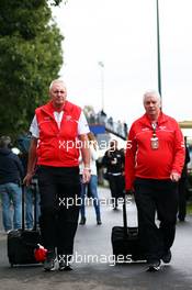 (L to R): John Booth (GBR) Marussia F1 Team Team Principal and Pat Symonds (GBR) Marussia F1 Team Technical Consultant. 17.03.2013. Formula 1 World Championship, Rd 1, Australian Grand Prix, Albert Park, Melbourne, Australia, Race Day.