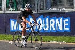 Sir Chris Hoy (GBR) Olympic Track Cycling Champion. 13.03.2013. Formula 1 World Championship, Rd 1, Australian Grand Prix, Albert Park, Melbourne, Australia, Preparation Day.
