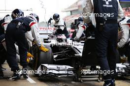 Valtteri Bottas (FIN) Williams FW35 practices a pit stop. 22.02.2013. Formula One Testing, Day Four, Barcelona, Spain.