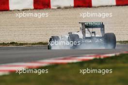 Lewis Hamilton (GBR) Mercedes AMG F1 W04 locks up under braking. 22.02.2013. Formula One Testing, Day Four, Barcelona, Spain.