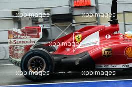 Fernando Alonso (ESP) Ferrari F138 running flow-vis paint on the rear wing. 01.03.2013. Formula One Testing, Day Two, Barcelona, Spain.