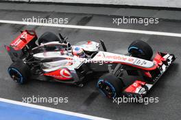 Jenson Button (GBR) McLaren MP4-28. 01.03.2013. Formula One Testing, Day Two, Barcelona, Spain.