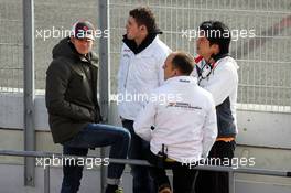 Nico Hulkenberg (GER) Sauber with former team personnel and team mate Paul di Resta (GBR) Sahara Force India F1. 02.03.2013. Formula One Testing, Day Three, Barcelona, Spain.