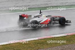 Sergio Perez (MEX) McLaren MP4-28. 28.02.2013. Formula One Testing, Day One, Barcelona, Spain.