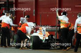 Paul di Resta (GBR) Sahara Force India VJM06 in the pits. 28.02.2013. Formula One Testing, Day One, Barcelona, Spain.