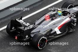 Esteban Gutierrez (MEX) Sauber C32. 28.02.2013. Formula One Testing, Day One, Barcelona, Spain.