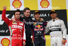Fernando Alonso (ESP), Scuderia Ferrari, Sebastian Vettel (GER), Red Bull Racing and Lewis Hamilton (GBR), Mercedes Grand Prix  25.08.2013. Formula 1 World Championship, Rd 11, Belgian Grand Prix, Spa Francorchamps, Belgium, Race Day.